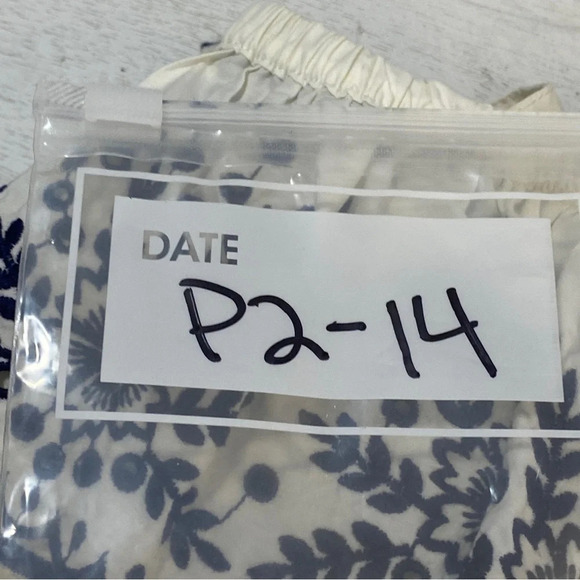 Hanna Andersson Striped Romper Blue Navy Stripe Eyelet 120 / US 6-7 - Picture 6 of 6